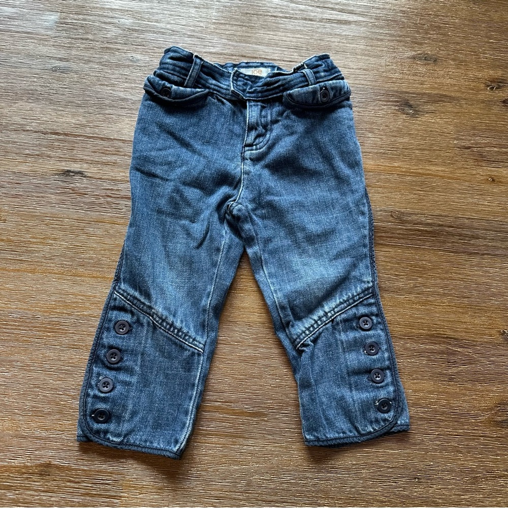 3/20$ Joe Fresh Toddler Denim Jeans with Button Accents size 2T